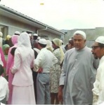 Hajjī_Abduragmaan_da_Costa_leaves_on_Haj_during_1976.jpg